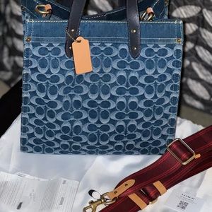 Coach Signature Denim tote